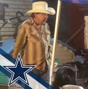 Meet your Posher, Arturo